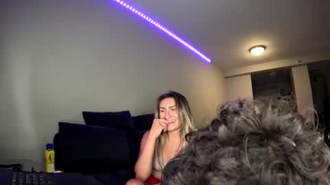 Snapshot of kaythepetiteblonde chatting on October 2025 04:31:02 AM kaythepetiteblonde online show from October 2025 04:31:02 AM