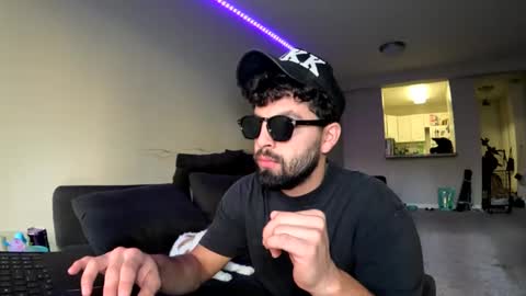 Snapshot of kaythepetiteblonde chatting on October 2025 03:43:01 PM kaythepetiteblonde online show from October 2025 03:43:01 PM