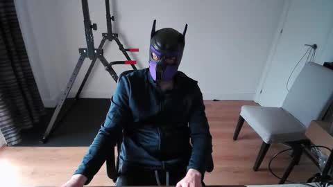 Neon online show from February 2026 03:44:01 PM