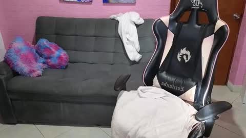 keeiity_moon online show from February 2026 08:40:01 PM