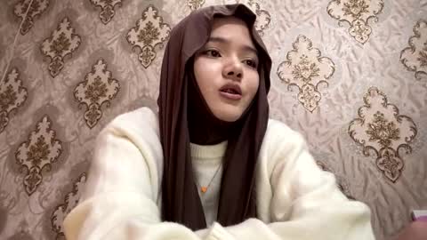 Snapshot of keeleylandrie chatting on December 2025 10:01:01 AM Kate online show from December 2025 10:01:01 AM