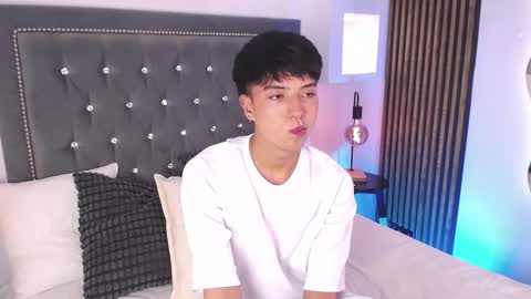 Snapshot of keen_nico chatting on February 2026 12:56:02 PM nico online show from February 2026 12:56:02 PM