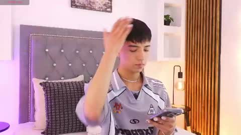 Snapshot of keen_nico chatting on July 2026 01:02:02 PM nico online show from July 2026 01:02:02 PM