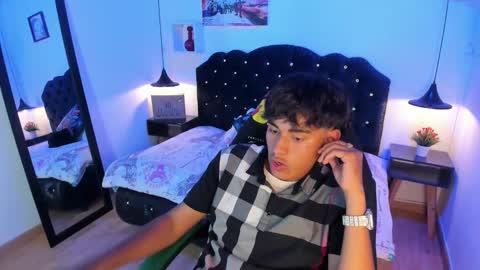 Keevin online show from March 2025 05:06:02 PM