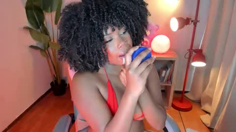 Kehlannis online show from February 2026 08:13:02 PM