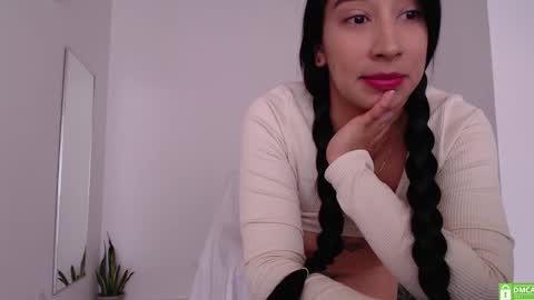 hellosIm Jessi in instagram keicha0717 online show from October 2025 05:02:02 PM