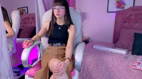    online show from May 2026 03:15:01 AM