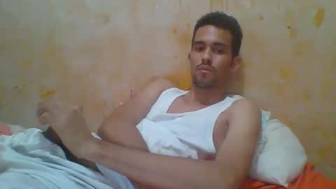 Snapshot of keiler7 chatting on May 2026 04:52:01 AM keiler7 online show from May 2026 04:52:01 AM