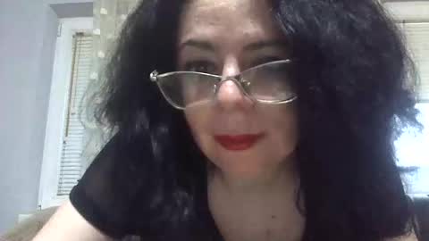 Snapshot of keira_neill chatting on February 2026 05:08:01 AM Kenya online show from February 2026 05:08:01 AM