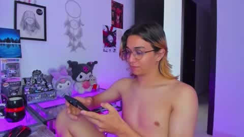 Keita moon online show from February 2026 06:01:02 PM