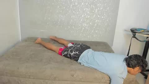 Snapshot of keity_sex20 chatting on April 2026 02:50:02 AM VALENTINA-18 NIKOLAI-19 -SEBAS-19 online show from April 2026 02:50:02 AM