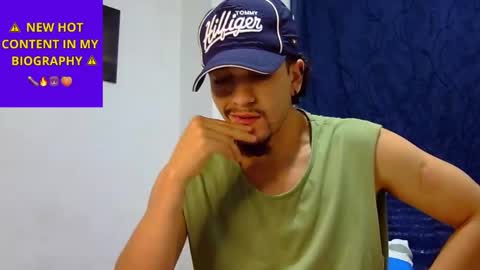 Snapshot of keivid_2303 chatting on January 2025 02:42:02 PM david online show from January 2025 02:42:02 PM