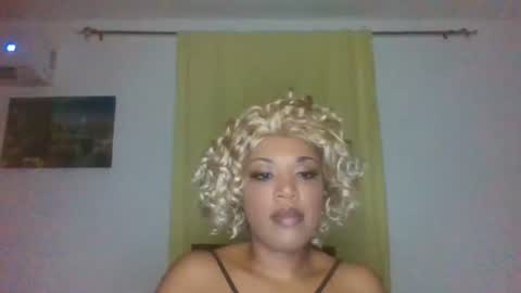 Snapshot of kelliecapri chatting on June 2026 04:46:01 AM Kellie online show from June 2026 04:46:01 AM