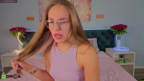 Snapshot of kelly__hardy chatting on May 2026 01:13:01 AM Kelly Hardy GTM3 Mon Wed Thu 0400 am-1030pm online show from May 2026 01:13:01 AM