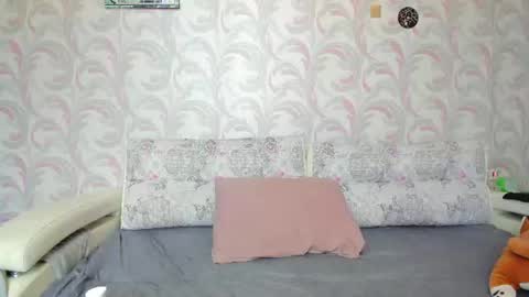 kelly_gerzikaaa online show from June 2026 07:14:01 AM