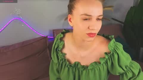 Kelly online show from May 2026 05:24:02 AM