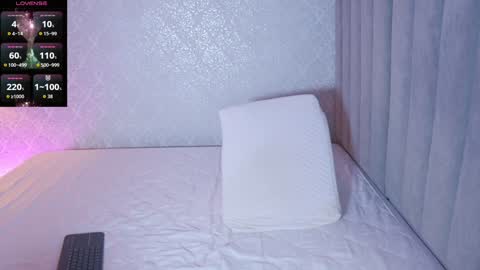 vanessa online show from November 2025 08:53:02 PM