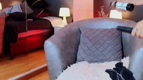 Kelly  online show from January 2025 02:10:02 AM