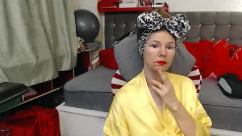 kelly online show from April 2026 01:36:01 AM