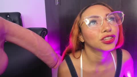 Snapshot of kelsey_foxyy chatting on April 2026 12:53:02 PM Kelsey online show from April 2026 12:53:02 PM
