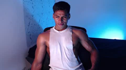Snapshot of ken__owensx chatting on May 2026 04:59:02 PM ken__owensx online show from May 2026 04:59:02 PM