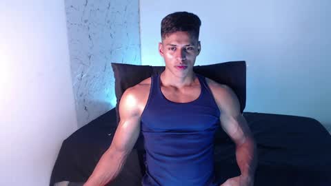 Snapshot of ken__owensx chatting on May 2026 06:16:01 PM ken__owensx online show from May 2026 06:16:01 PM