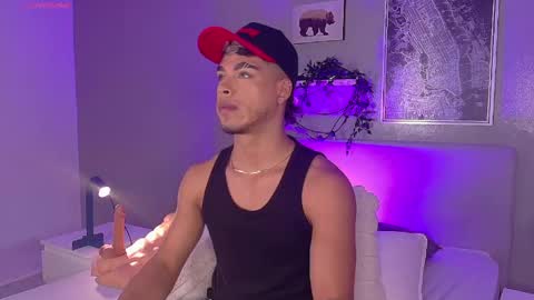 Snapshot of ken_boy_ chatting on April 2026 09:07:01 AM online show from April 2026 09:07:01 AM