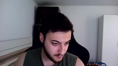 Snapshot of kenan_10 chatting on May 2026 12:32:01 PM kenan online show from May 2026 12:32:01 PM