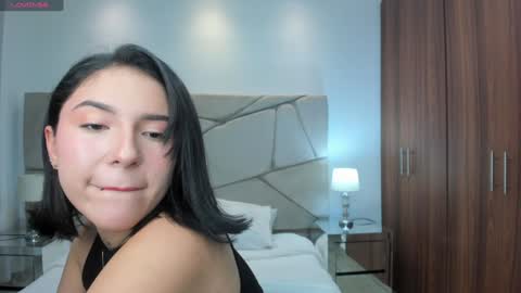 Kendall Jenner online show from December 2024 04:38:02 AM