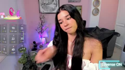 Carolina  online show from January 2026 02:43:02 PM