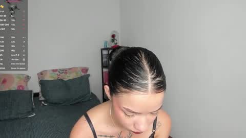 Kendal online show from December 2024 03:04:01 PM