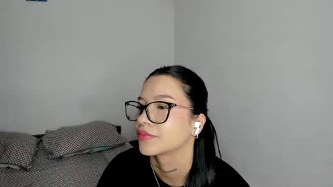 Kendal online show from September 2025 03:34:01 PM