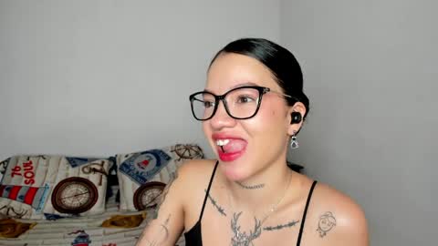 Kendal online show from April 2026 02:37:02 PM