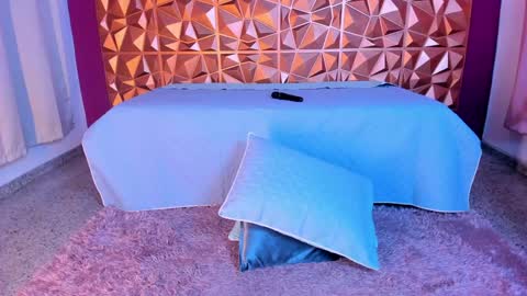 Snapshot of kendall23_ chatting on December 2024 05:11:02 AM Kendall online show from December 2024 05:11:02 AM