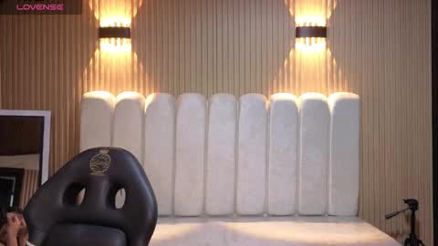 kendall_rossii_ online show from December 2025 03:12:02 AM