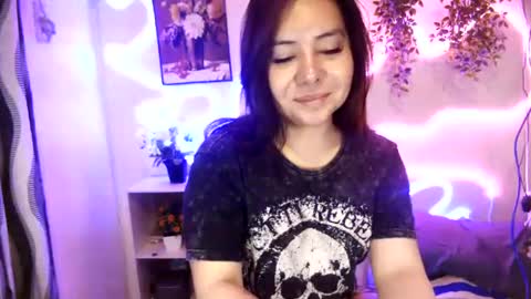 kendall_snow online show from June 2026 07:14:01 AM