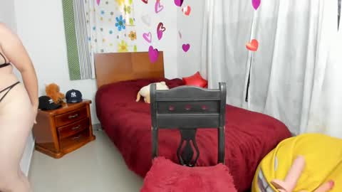 Fernanda online show from November 2025 04:39:02 PM