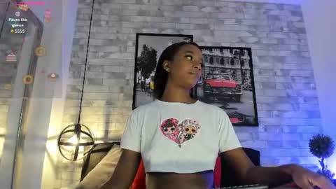 Snapshot of kendalross28 chatting on June 2026 02:44:01 AM Kendall online show from June 2026 02:44:01 AM