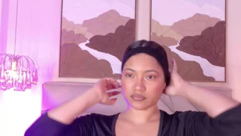 Kendal online show from November 2025 03:50:01 PM