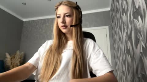 Betty online show from October 2025 07:17:02 AM