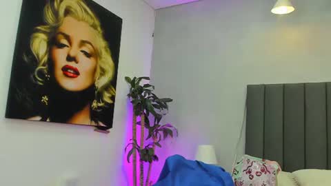 Snapshot of kendra_london chatting on June 2026 11:22:02 AM Kendra London online show from June 2026 11:22:02 AM