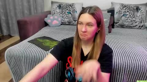 Kendra online show from March 2026 11:52:04 PM