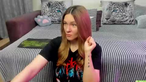 Kendra online show from March 2026 11:32:02 PM