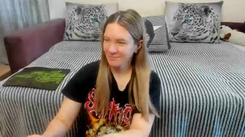 Snapshot of kendra_xx_ chatting on June 2026 11:49:01 PM Kendra online show from June 2026 11:49:01 PM