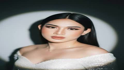 Kendra online show from April 2026 06:03:01 PM