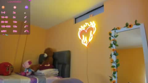 Snapshot of keniia_riizz chatting on June 2026 06:46:02 PM Kenia online show from June 2026 06:46:02 PM