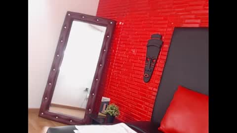 Snapshot of kenn_boy_ chatting on January 2025 08:31:02 PM kenn_boy_ online show from January 2025 08:31:02 PM