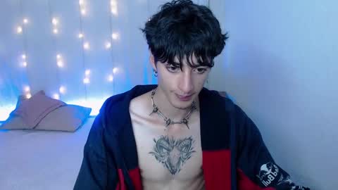 Snapshot of kenny__hot chatting on December 2024 03:33:01 PM kenny online show from December 2024 03:33:01 PM