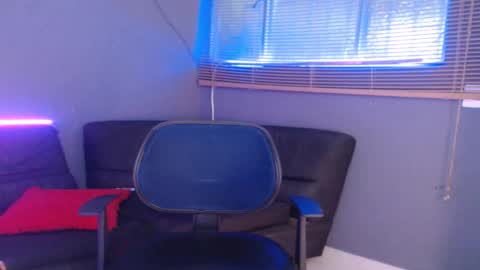 kenny online show from November 2025 05:13:01 PM