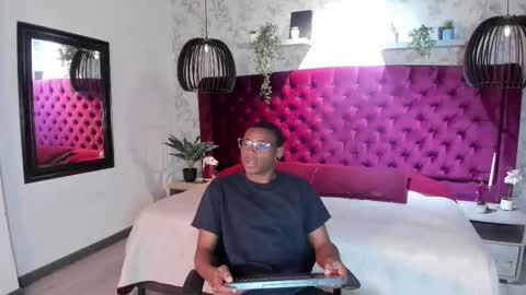 Kenny Thompson online show from February 2026 08:17:02 PM